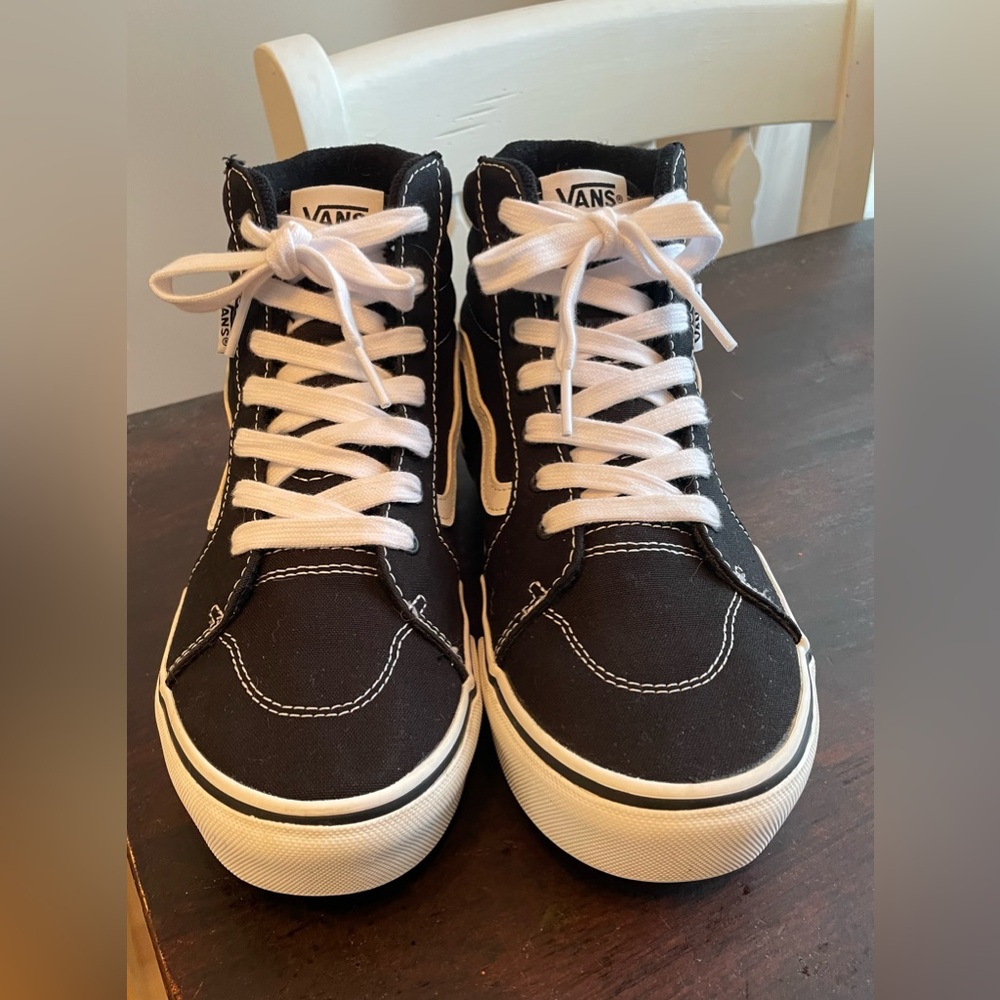 Youth Fillmore HI Platform Vans